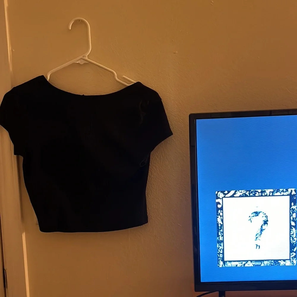 black top strings - Picture 2 of 3